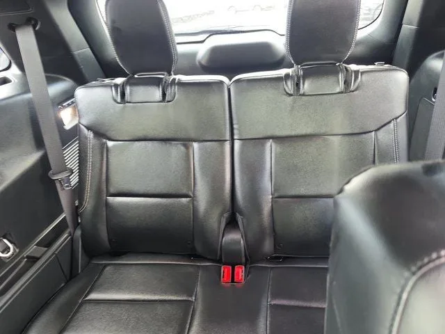 2023 Ford Explorer ST photo 18
