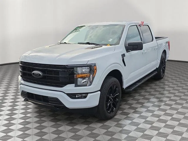 2023 Ford F-150 XLT FX4 Off Road photo 3