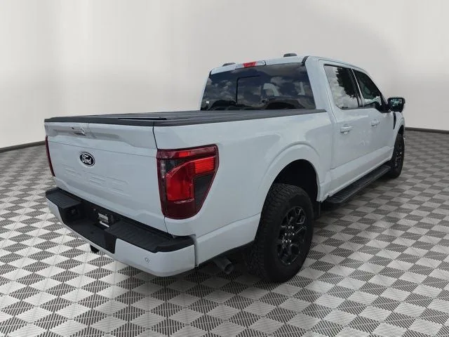 2025 Ford F-150 XLT photo 4