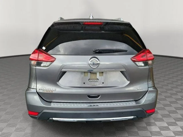 2017 Nissan Rogue SL photo 5