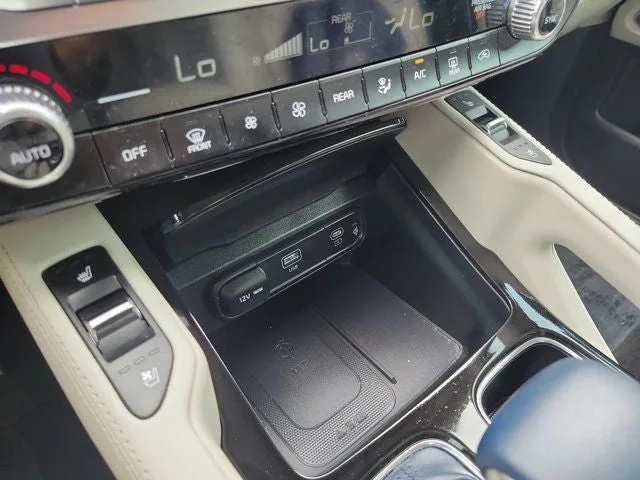 2024 Kia Telluride SX photo 24