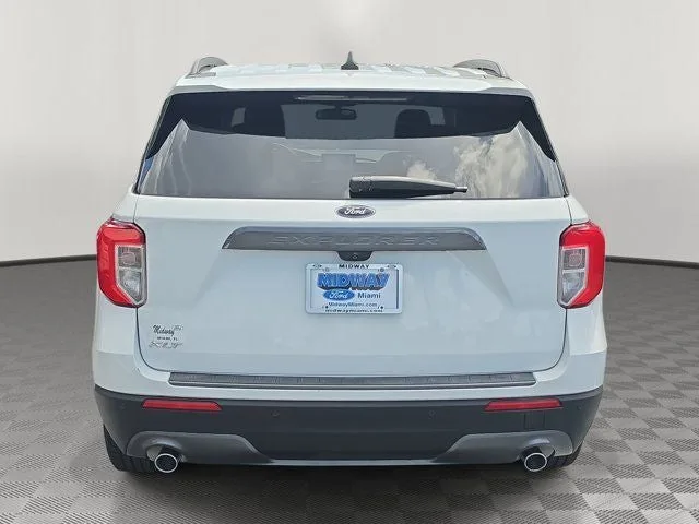 2021 Ford Explorer XLT photo 5