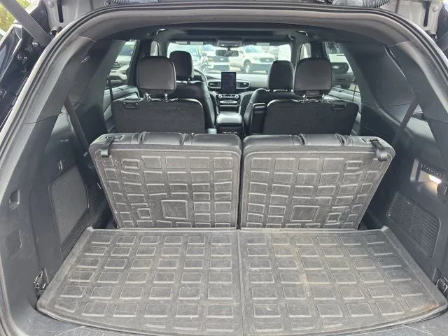 2023 Ford Explorer ST photo 7