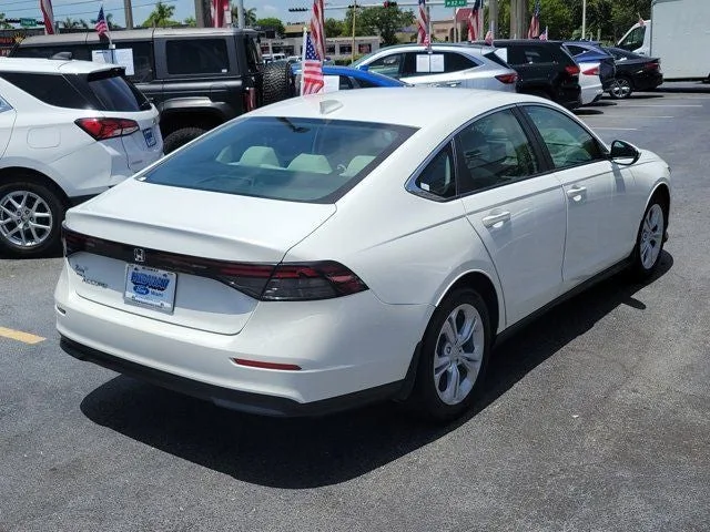 2023 Honda Accord LX photo 6