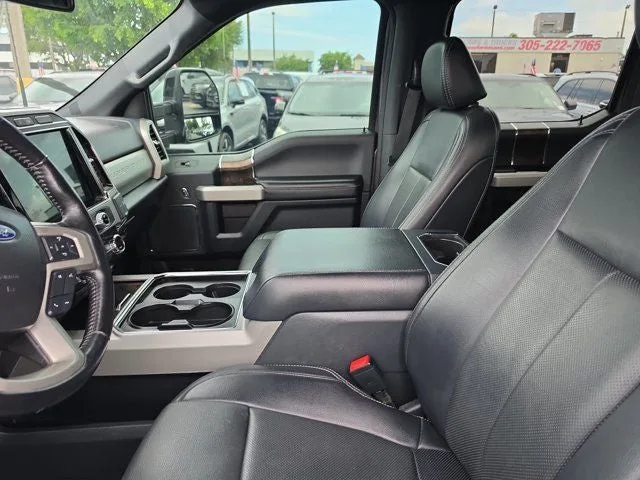 2022 Ford F-250SD Lariat FX4 photo 18