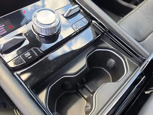 2024 Jeep Grand Cherokee L Overland 4WD photo 31