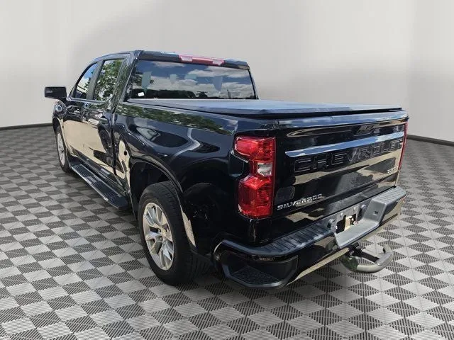 2024 Chevrolet Silverado 1500 Custom photo 4