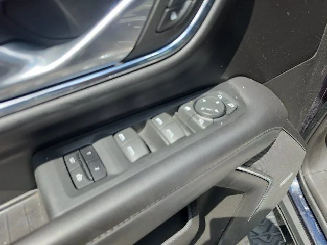 2022 Chevrolet Tahoe Z71 photo 19