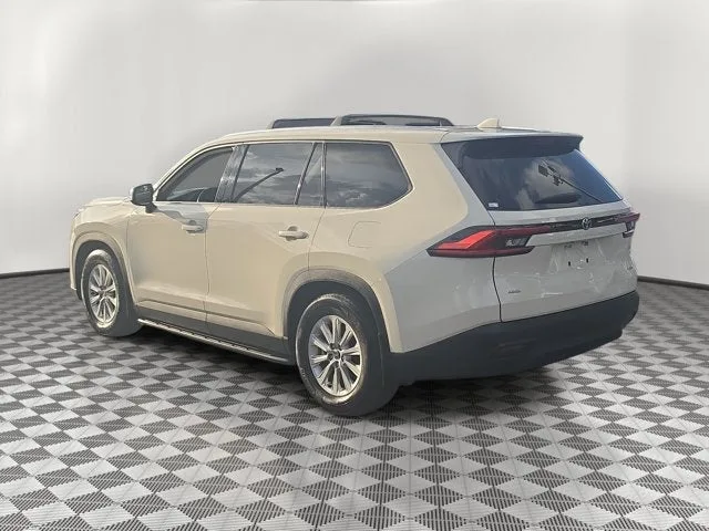 2024 Toyota Grand Highlander XLE photo 4
