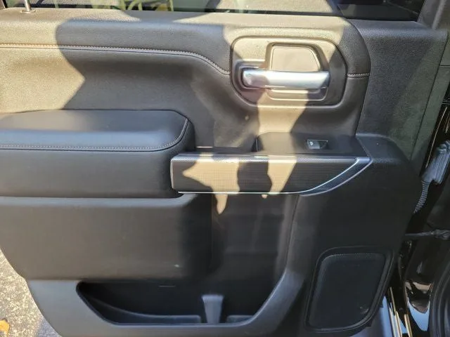 2022 GMC Sierra 2500HD AT4 Premium Plus photo 11