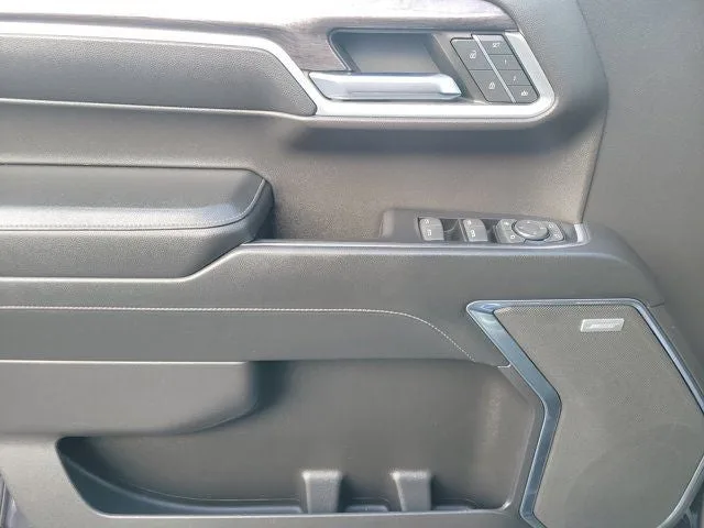 2022 Chevrolet Silverado 1500 LTZ photo 15