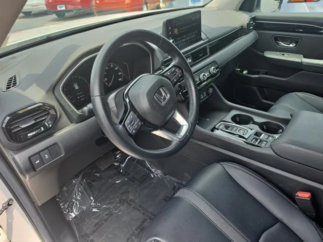 2024 Honda Pilot EX-L 7 Passenger photo 18