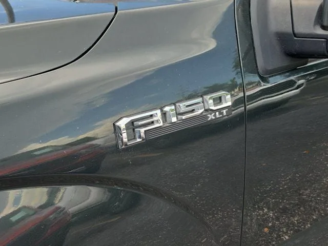 2015 Ford F-150 XLT photo 9