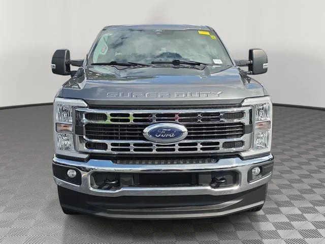 2024 Ford F-250SD XLT FX4 Off Road photo 2