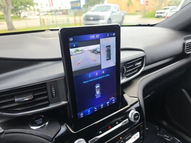 2023 Ford Explorer ST photo 30