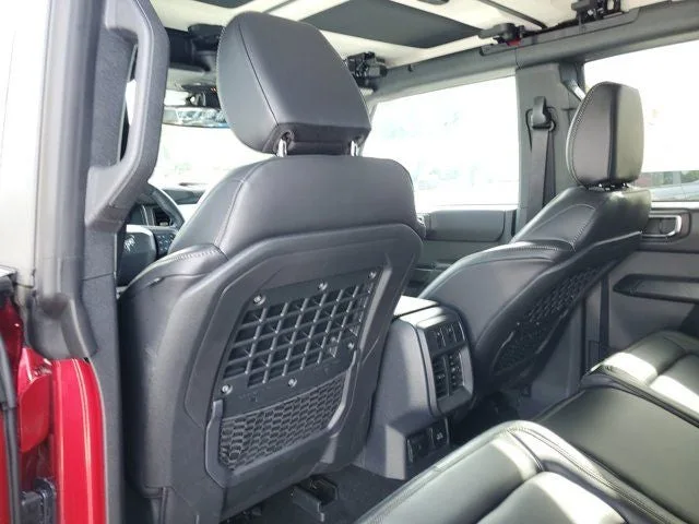 2025 Ford Bronco Badlands photo 8