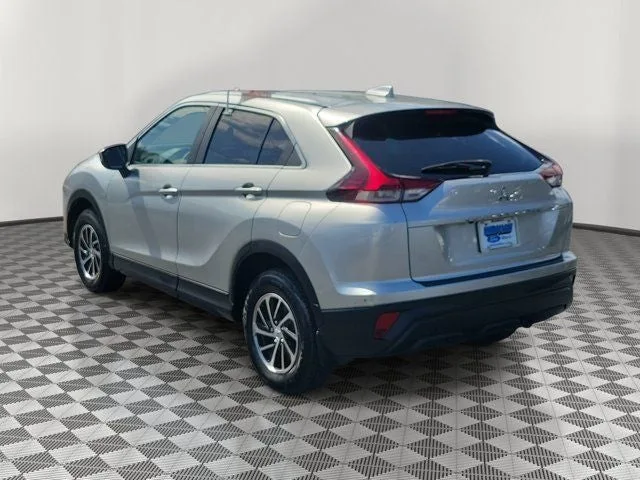 2023 Mitsubishi Eclipse Cross ES photo 4