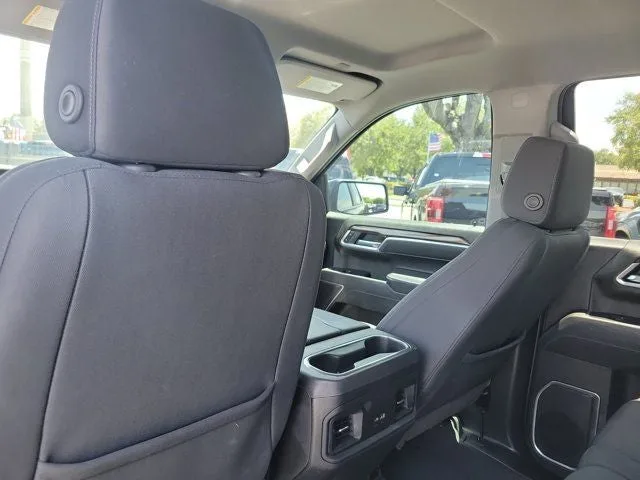 2025 Chevrolet Silverado 1500 RST photo 13
