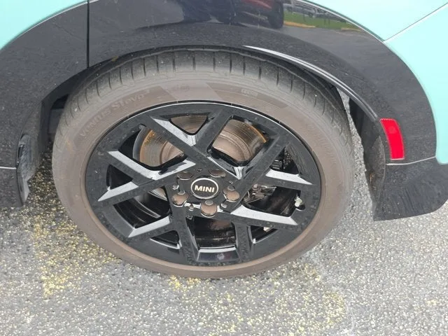 2026 MINI Cooper S Hardtop photo 9