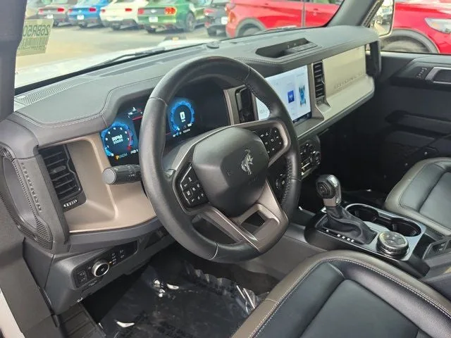 2025 Ford Bronco Outer Banks photo 19