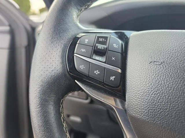 2023 Ford Explorer ST photo 20