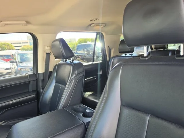 2023 Ford Expedition Max XLT photo 19