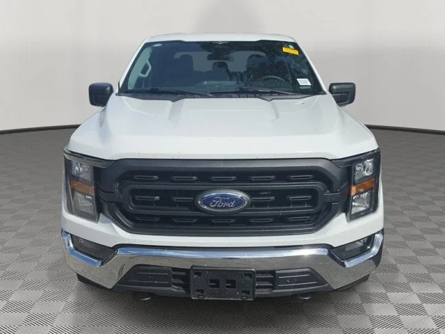 2023 Ford F-150 XL photo 2