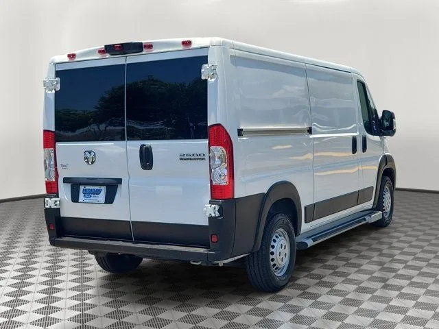 2025 RAM ProMaster 2500 Base LR photo 6