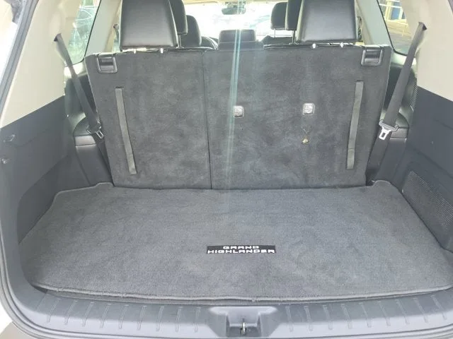 2024 Toyota Grand Highlander XLE photo 9