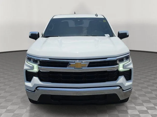2024 Chevrolet Silverado 1500 LT photo 2