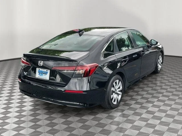 2025 Honda Civic LX photo 6