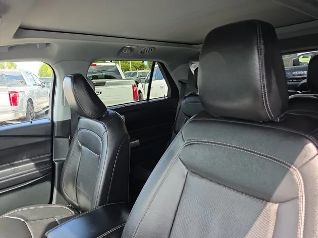 2023 Ford Explorer Limited photo 21