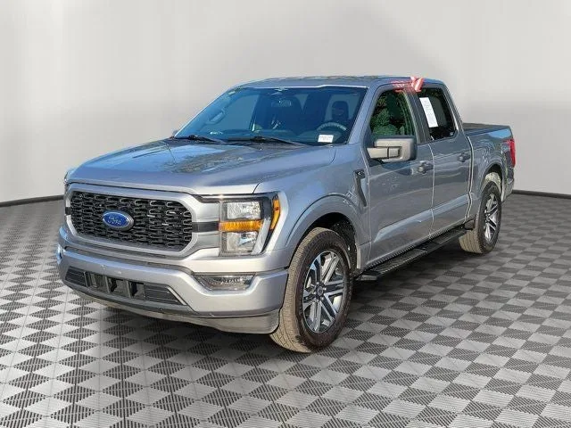 2023 Ford F-150 XL STX photo 3