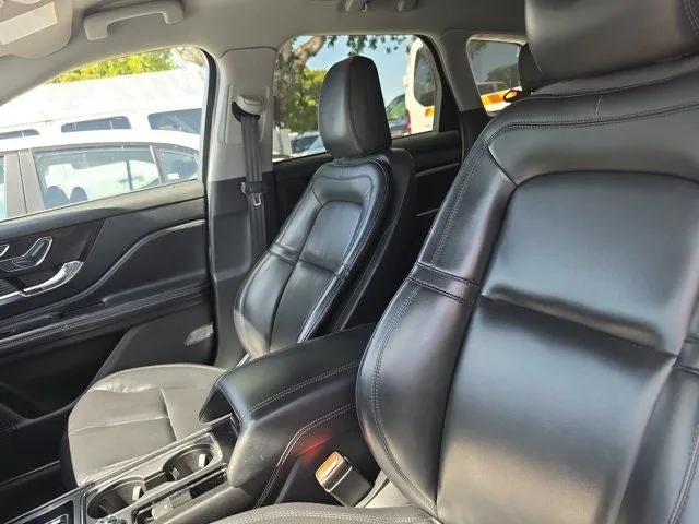 2021 Lincoln Corsair Standard photo 16