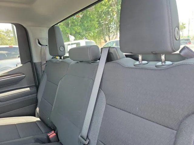 2025 Chevrolet Silverado 1500 RST photo 12