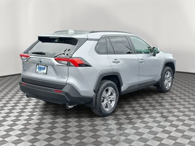 2024 Toyota RAV4 Hybrid LE photo 6