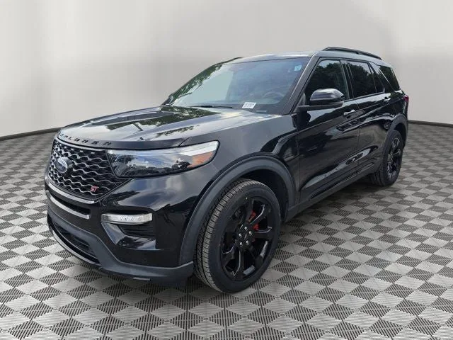 2023 Ford Explorer ST photo 3