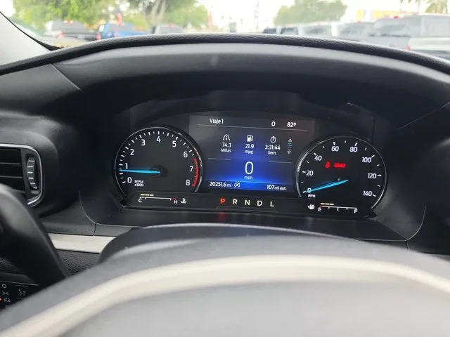 2023 Ford Explorer XLT photo 21