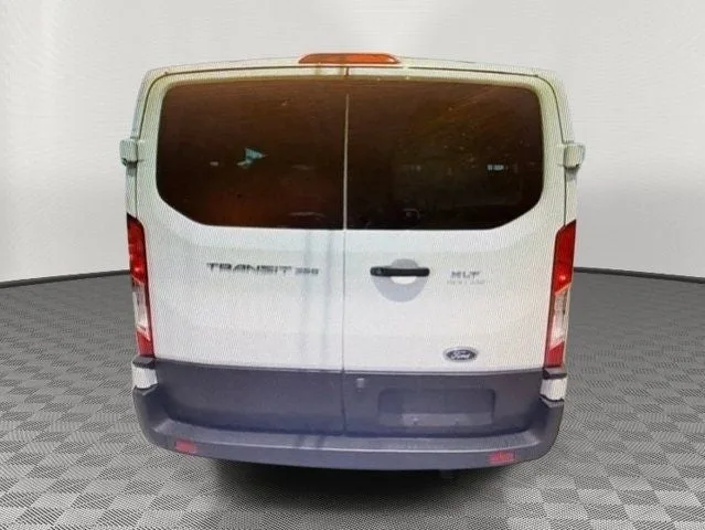 2023 Ford Transit-350 XLT photo 8