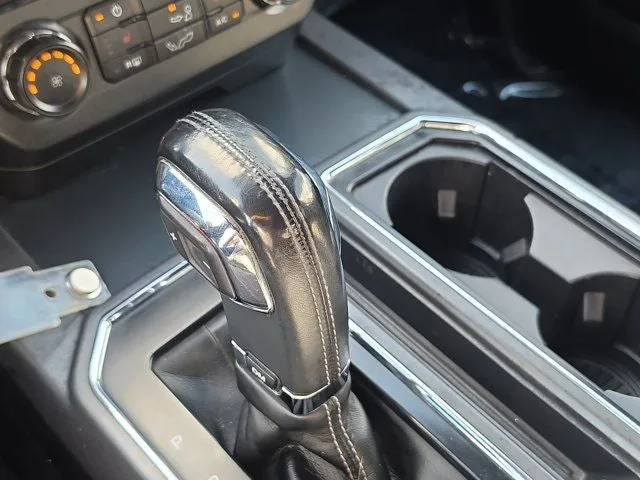 2018 Ford F-150 XLT SPORT photo 25