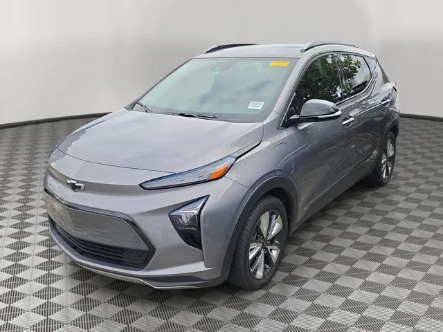 2023 Chevrolet Bolt EUV LT photo 3
