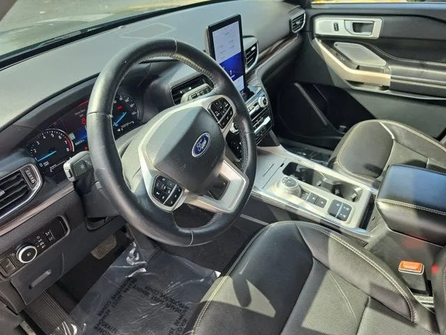 2023 Ford Explorer Limited photo 19