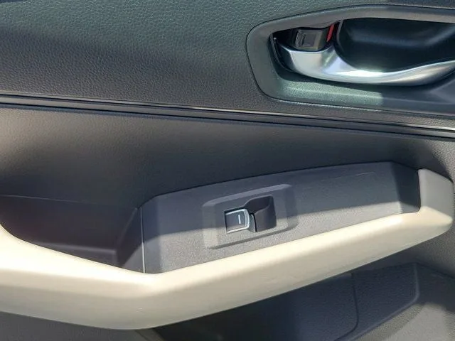 2023 Honda Accord LX photo 12