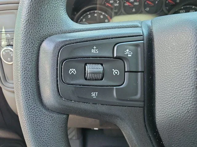 2024 Chevrolet Silverado 1500 Custom photo 18