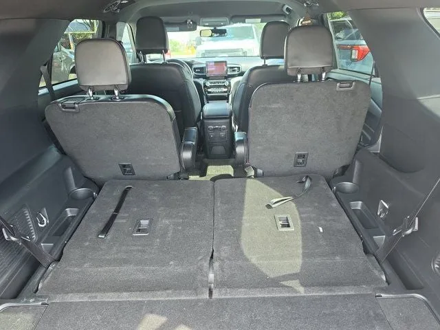 2023 Ford Explorer ST-Line photo 8