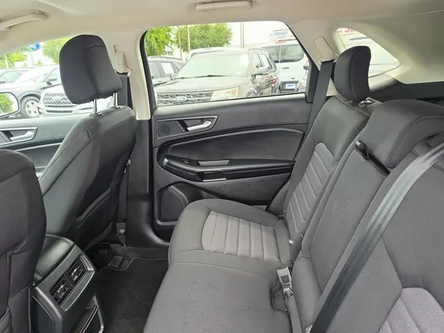 2024 Ford Edge SE photo 14