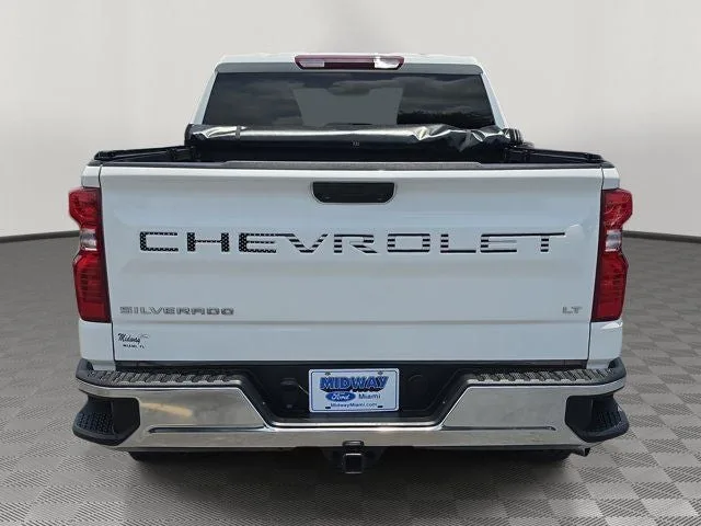 2024 Chevrolet Silverado 1500 LT photo 5