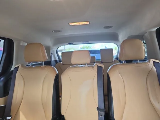 2024 Kia Carnival EX photo 26