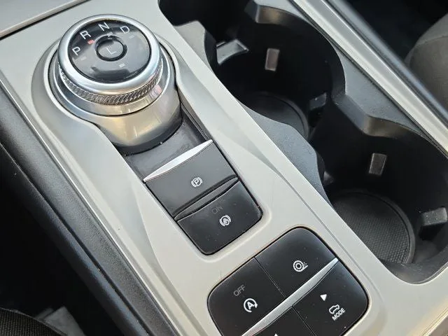 2023 Ford Explorer XLT photo 24