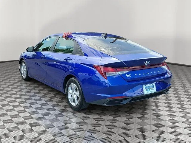2021 Hyundai Elantra SE photo 4